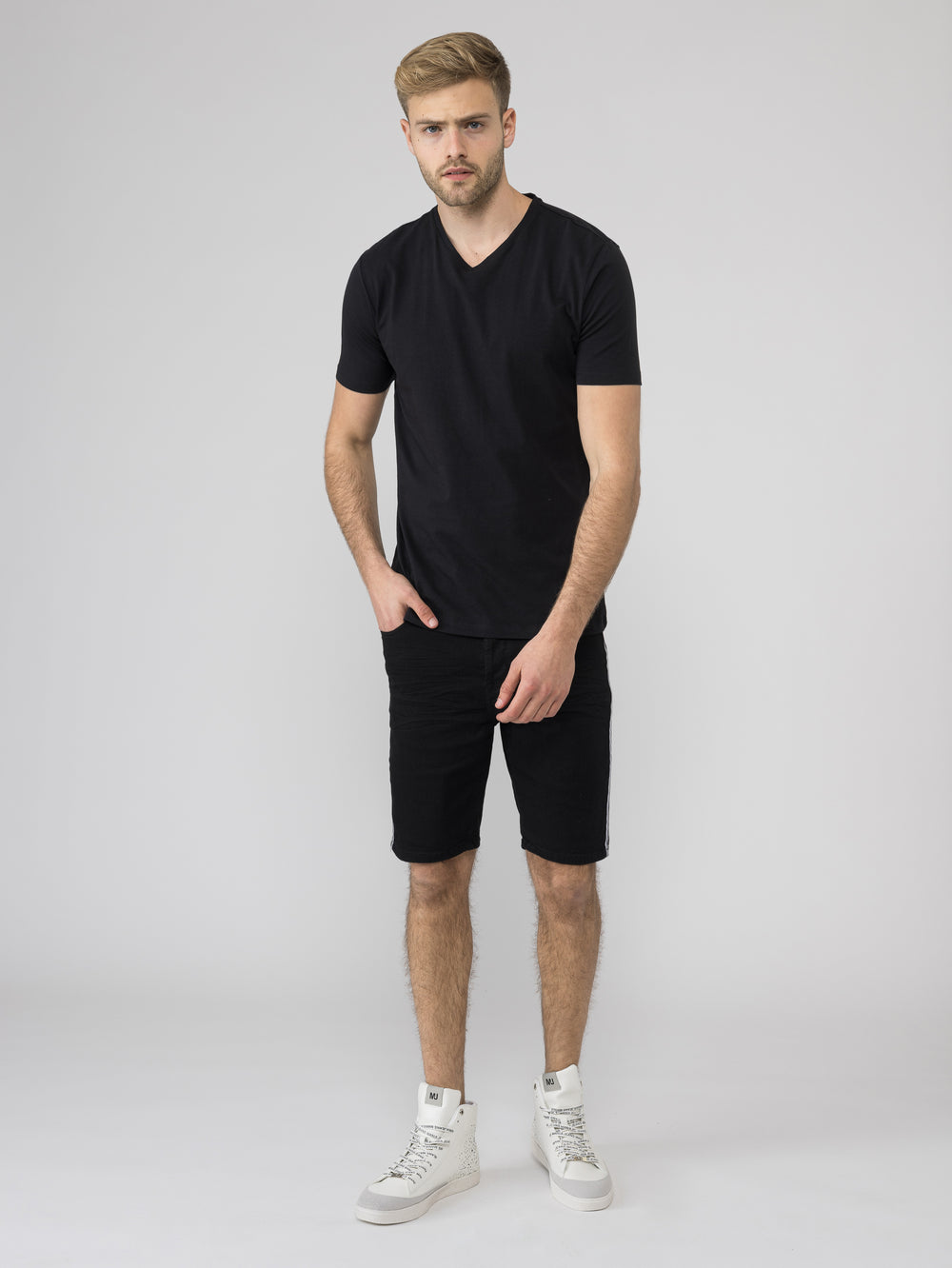 BERMUDA Black / 46