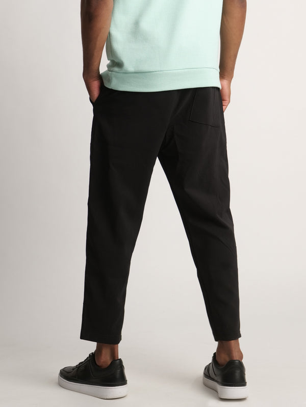 WOVEN PANTS Black / 42