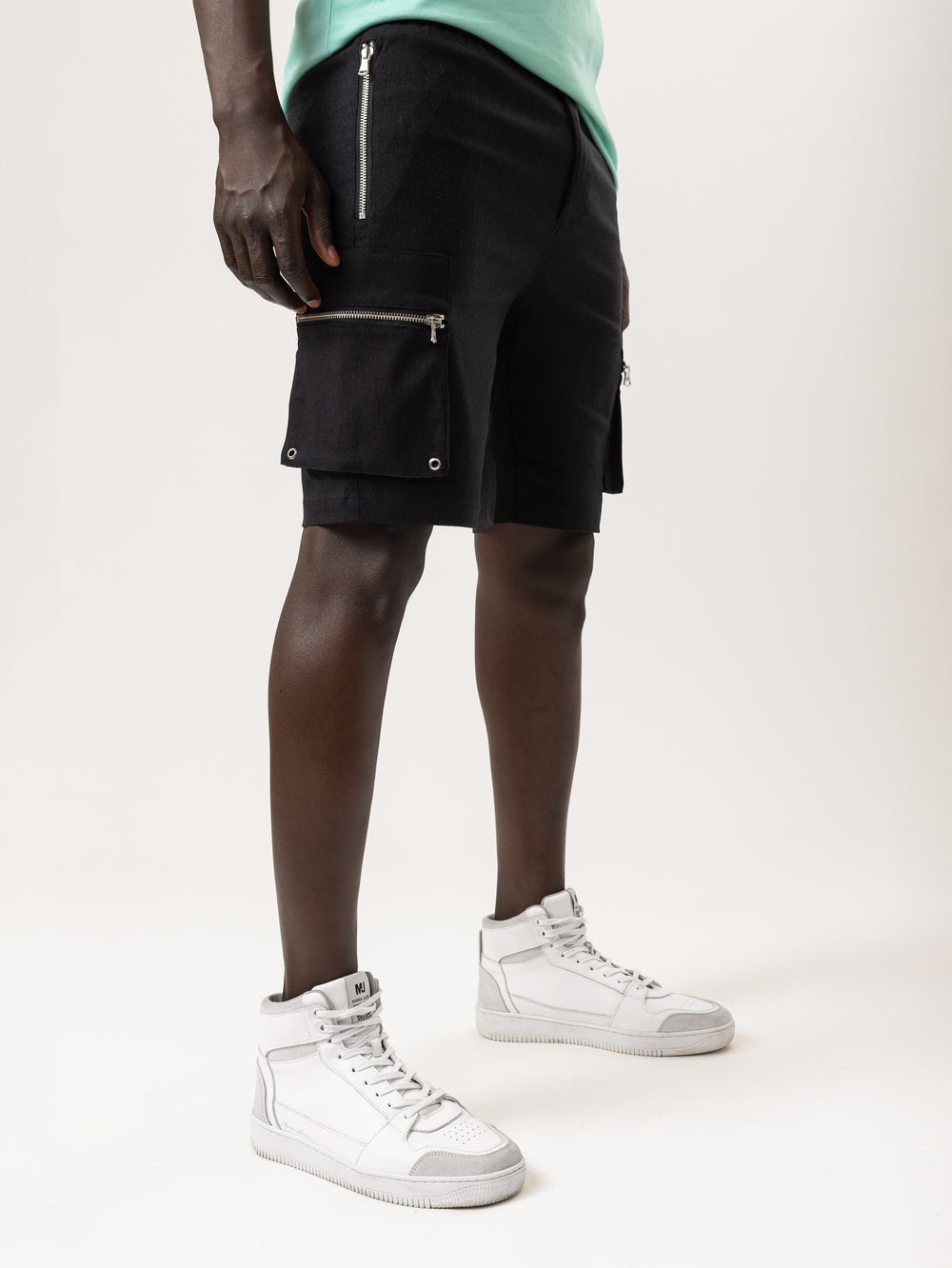 BERMUDA Light Gray / 46