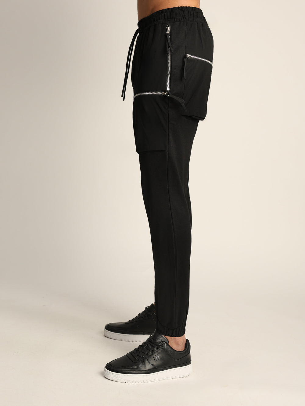 CARGO PANTS Black / 46