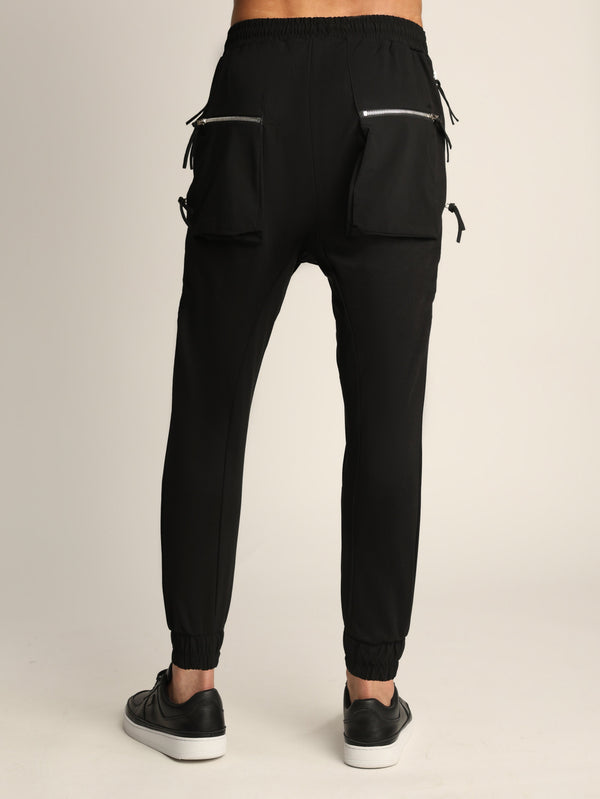 CARGO PANTS Black / 46