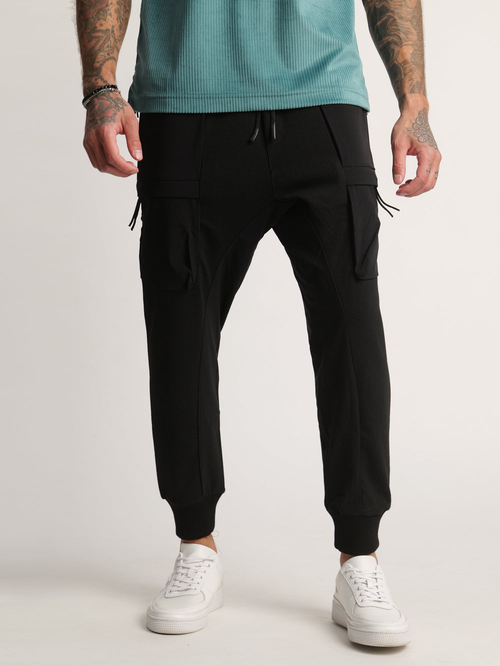 CARGO PANTS Black / 46