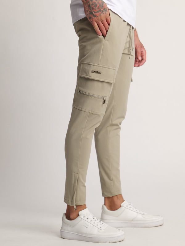 CARGO PANTS Beige / 46