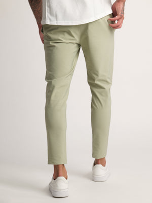 WOVEN PANTS Olive / 46