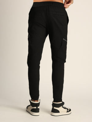 CARGO PANTS Black / 46