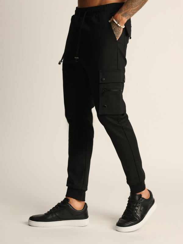 CARGO PANTS Black / 48