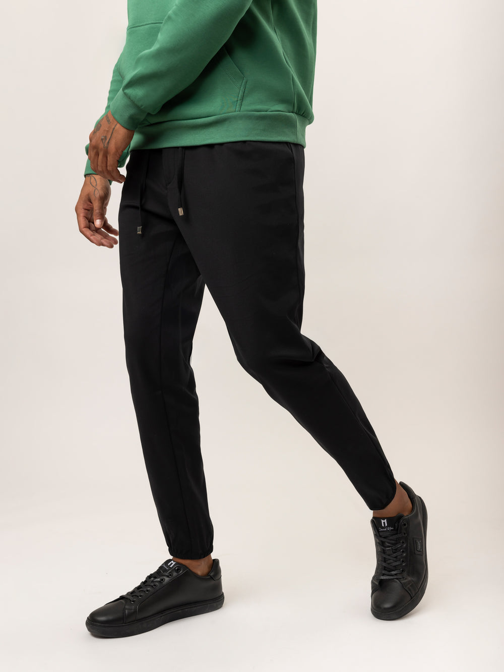 WOVEN PANTS Black / 48