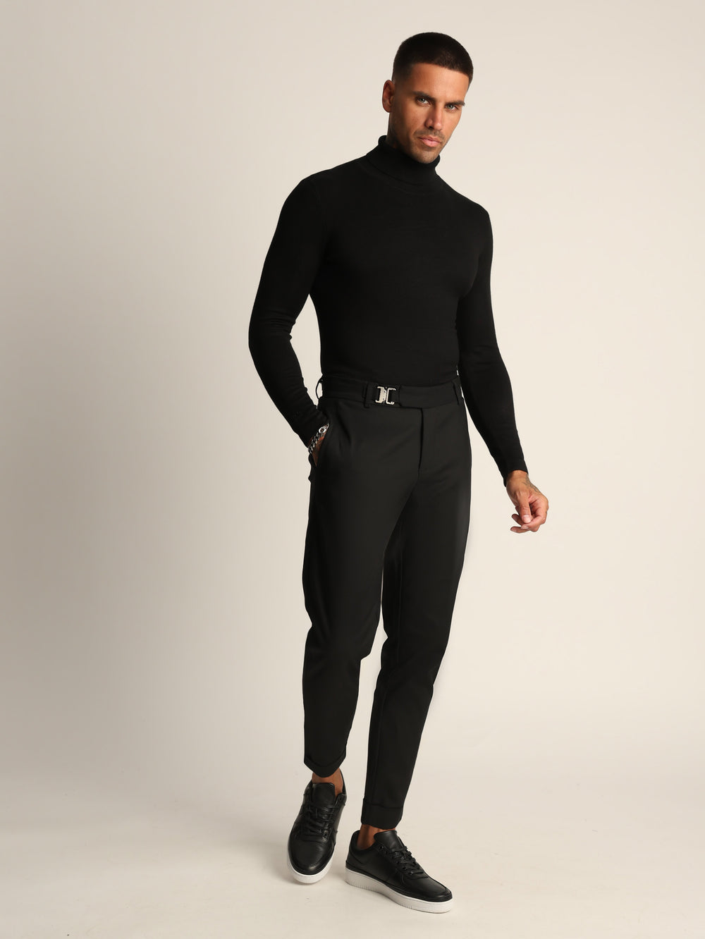 WOVEN PANTS Black / 48