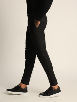 WOVEN PANTS Black / 48