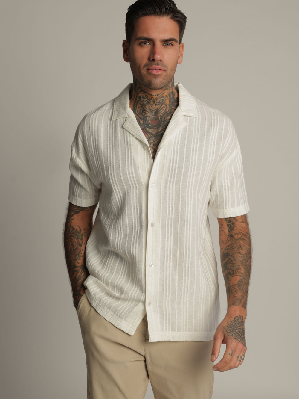 SHORT BUTTONED SHIRT Cream / XXL