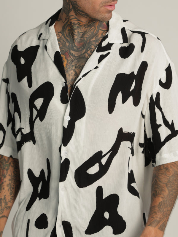 SHORT BUTTONED SHIRT White / XXL