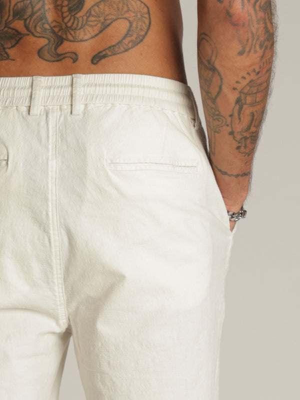 WOVEN BERMUDA White / 48