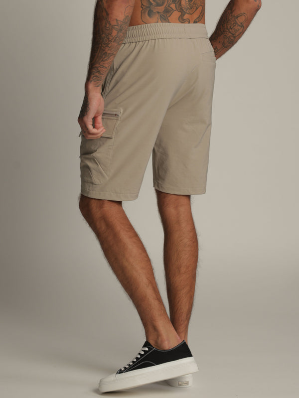 CARGO WOVEN BERMUDA Khaki / 48