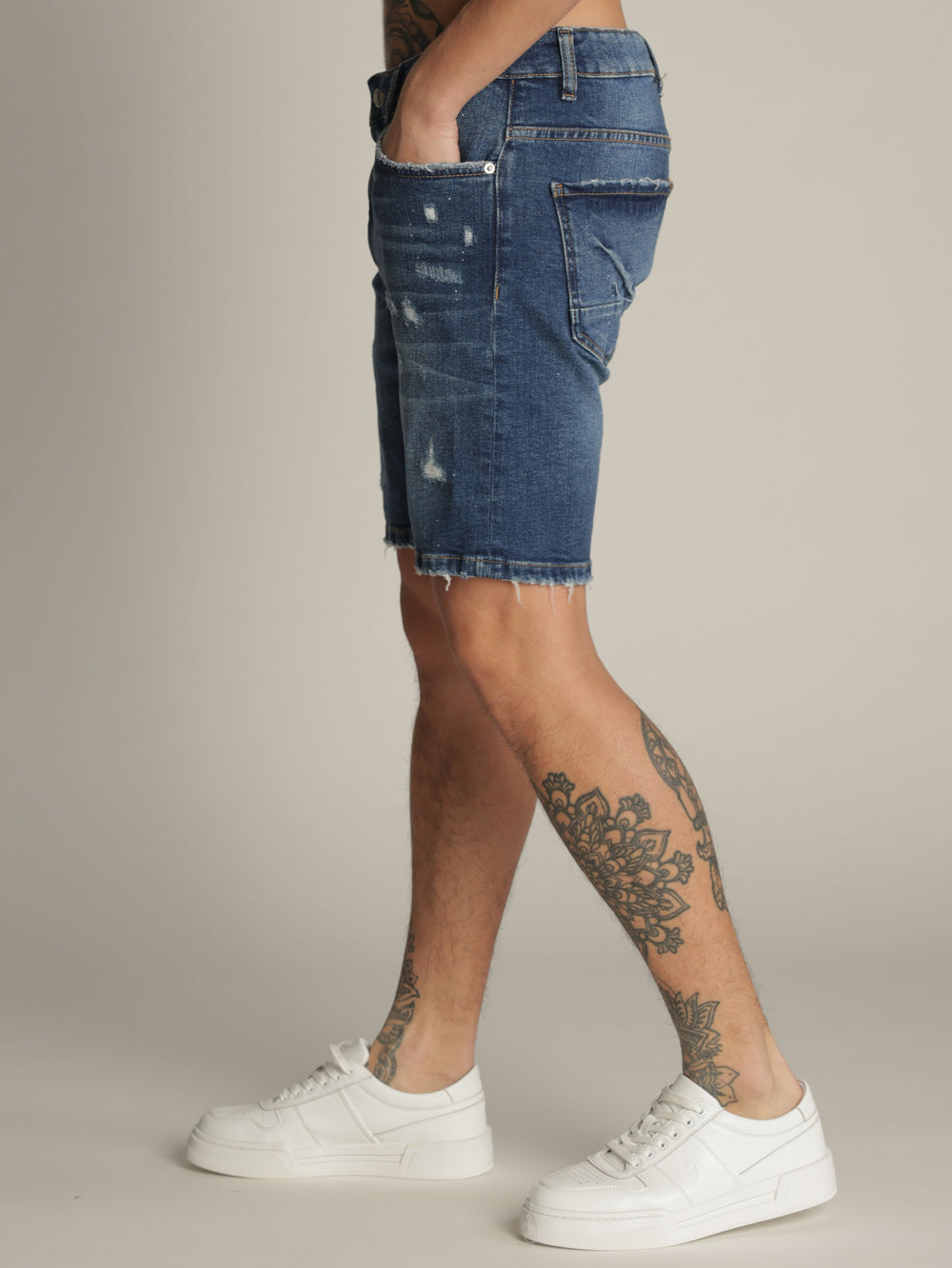 JEANS BERMUDA Blue / 48
