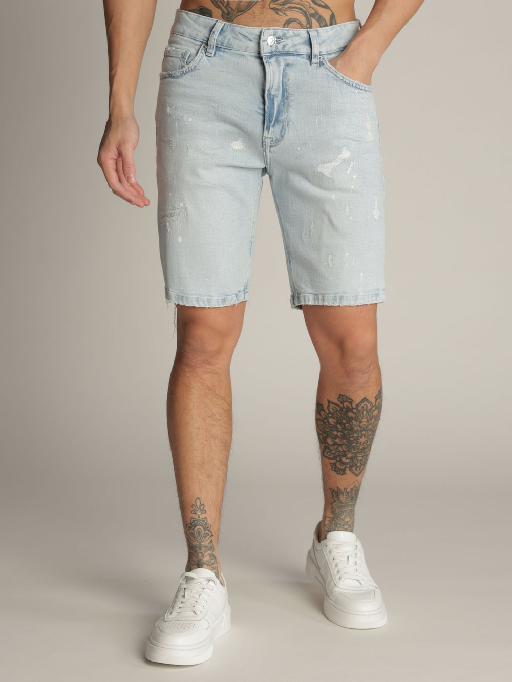 JEANS BERMUDA Light Blue / 48