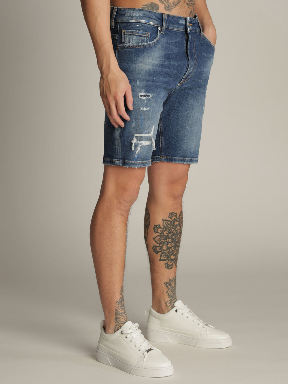 JEANS BERMUDA Blue / 48