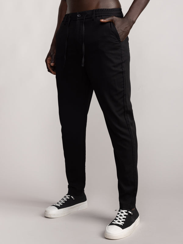 WOVEN PANTS Black / 48