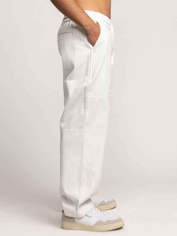 WOVEN PANTS White / 48