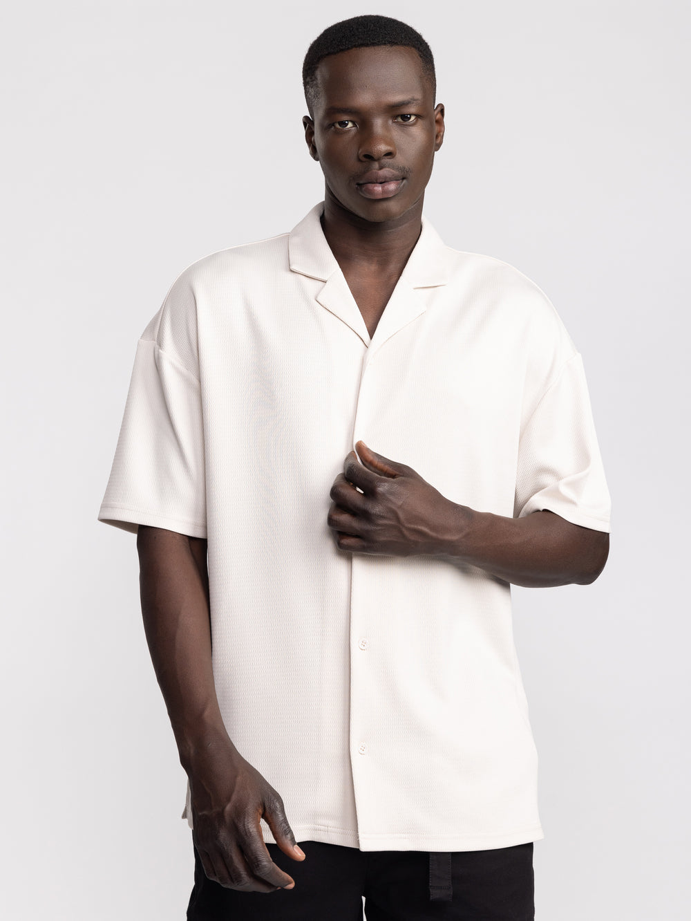 SHORT BUTTONNED SHIRTS White / XXL