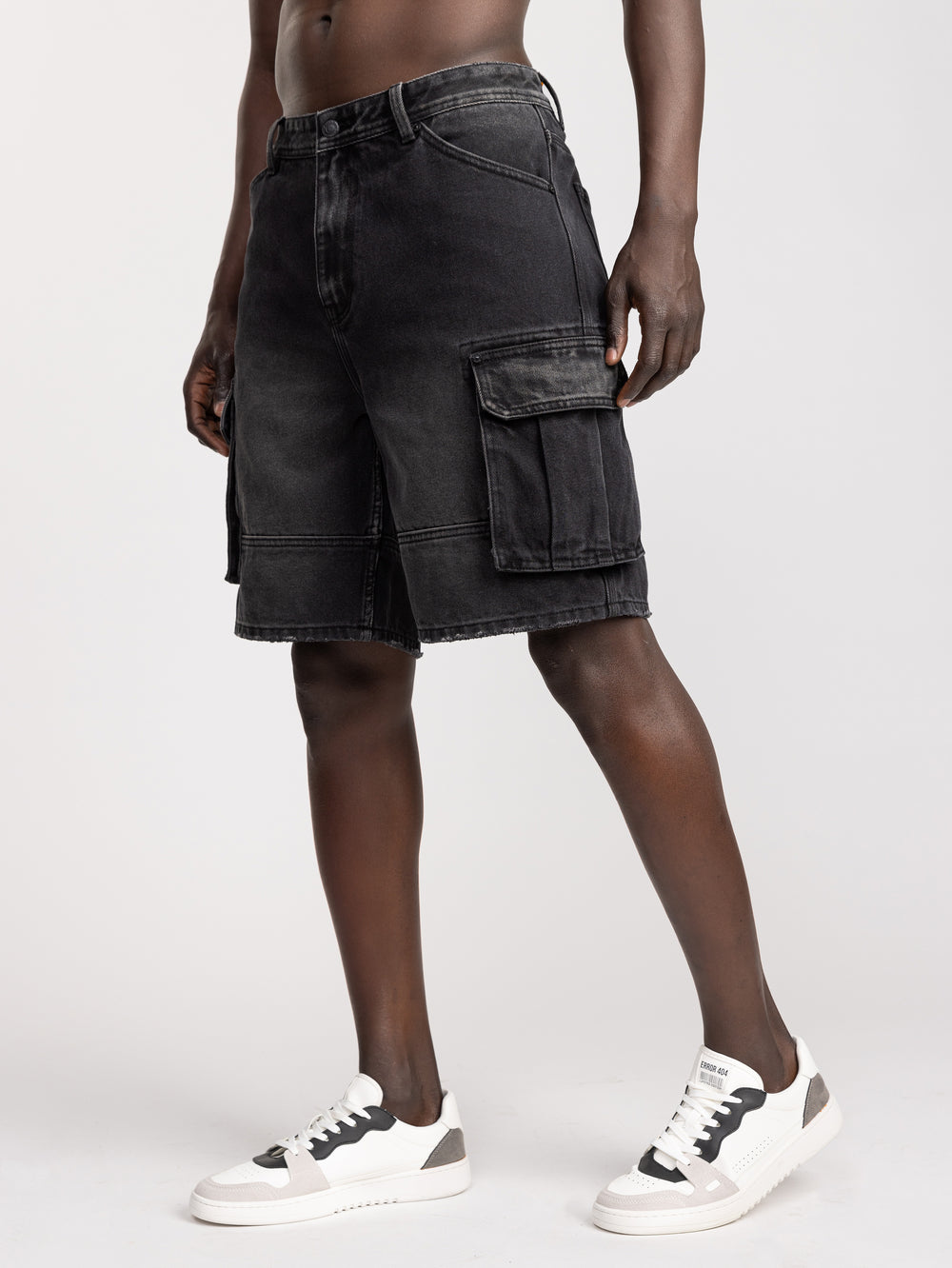 JEANS BERMUDA Black / 48