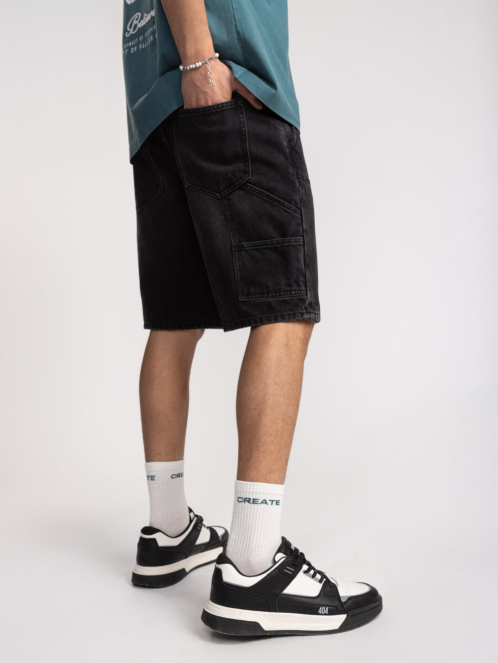 JEANS BERMUDA Light Blue / 48