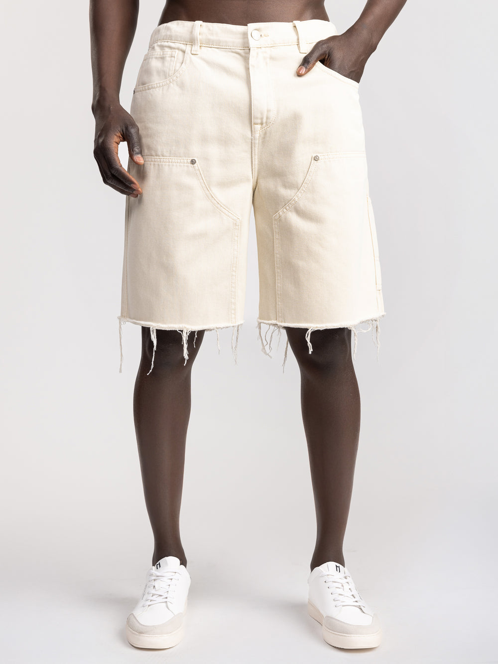 JEANS BERMUDA Cream / 48