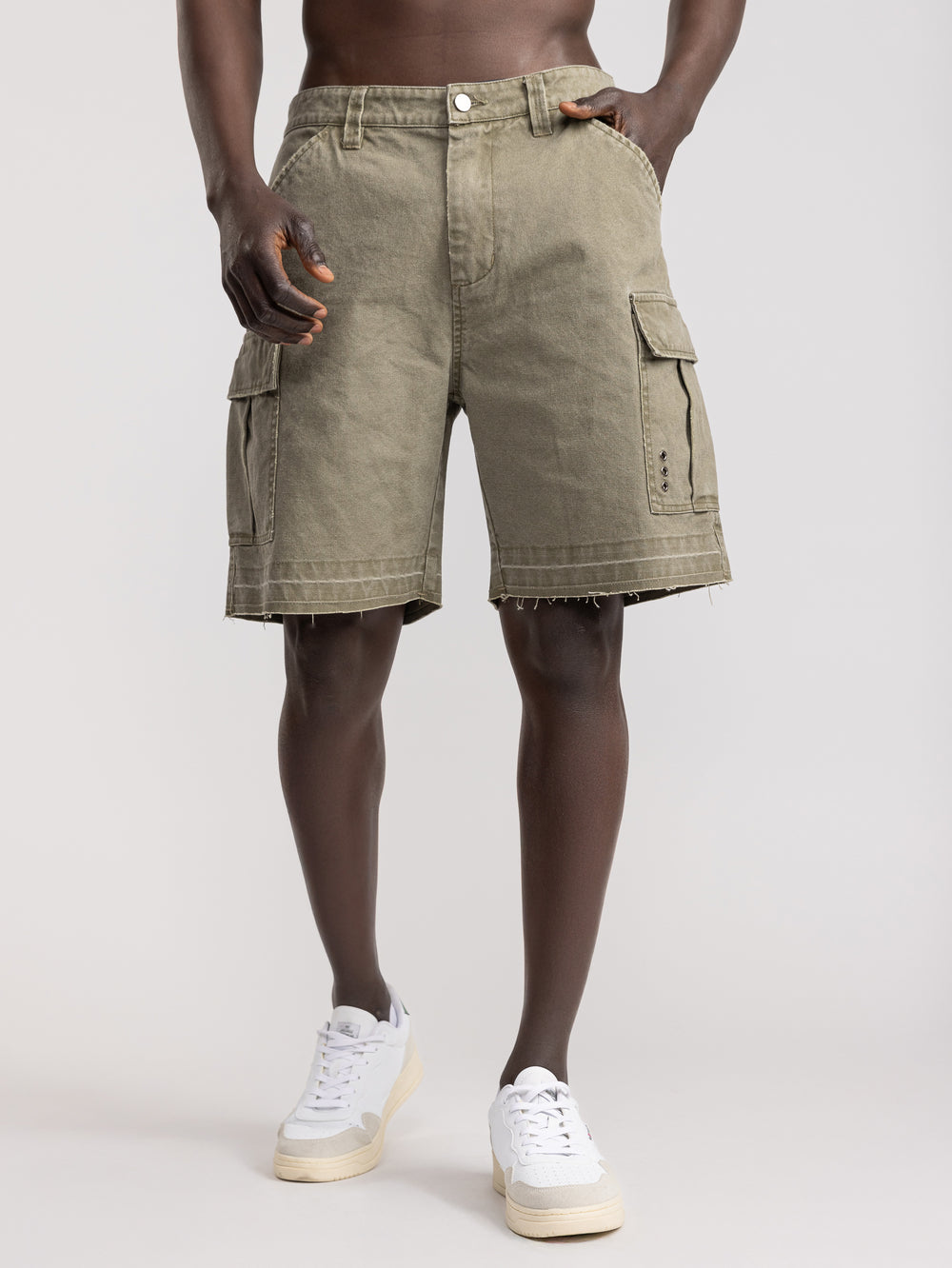 CARGO WOVEN BERMUDA Khaki / 48