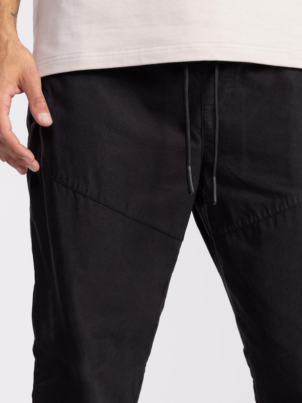 WOVEN PANTS Black / 48