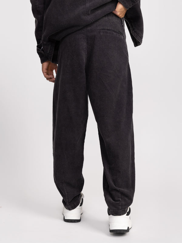 WOVEN PANTS Black / 48
